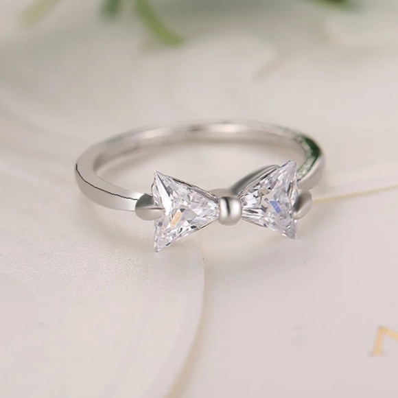 Brilliant! CZ Bow Layer Ring Silver Plated - Picture 2 of 5